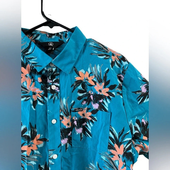 Volcom button down shirt - Picture 3 of 4